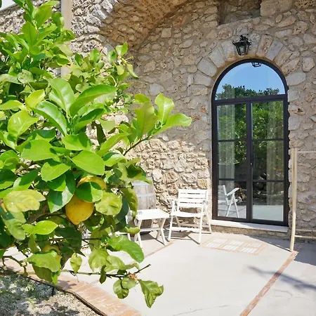 Dimora Storica Pasquale Guest house