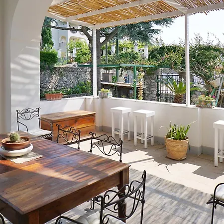 Dimora Storica Pasquale Гостевой дом 4*