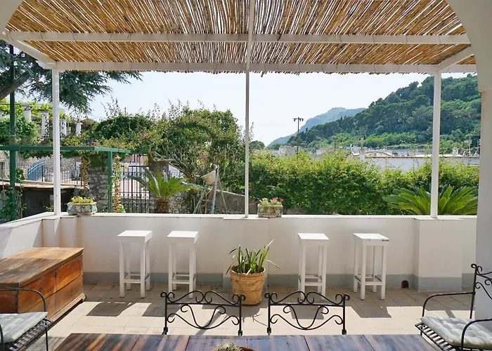 Dimora Storica Pasquale 게스트하우스 카프리