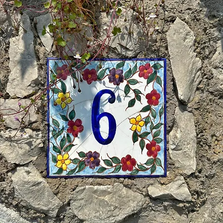 Dimora Storica Pasquale Affittacamere Capri